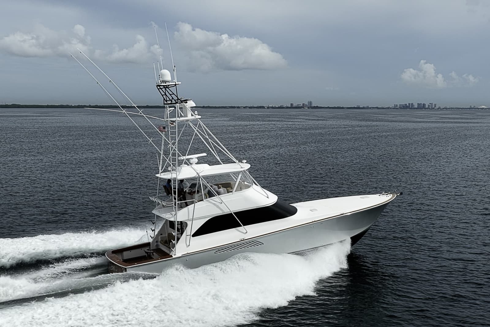 2007 Viking 64 Convertible - Photo 110