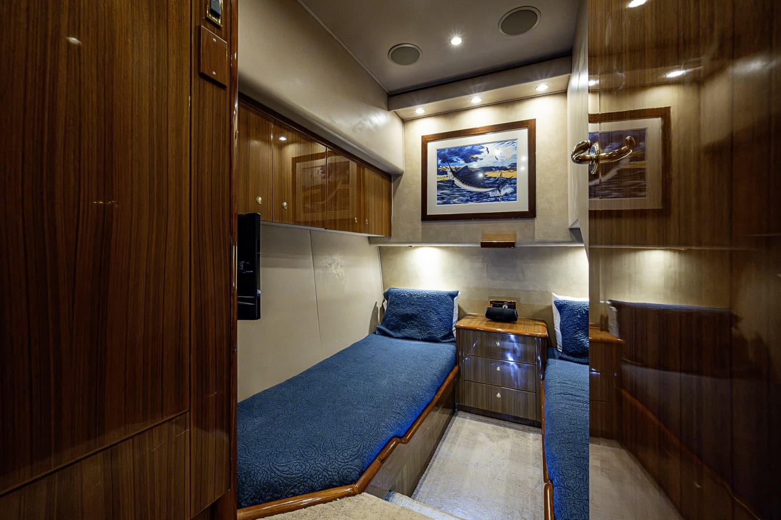 2007 Viking 64 Convertible - Photo 81