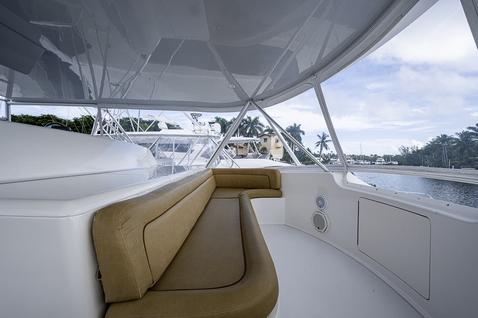 2007 Viking 64 Convertible - Photo 40