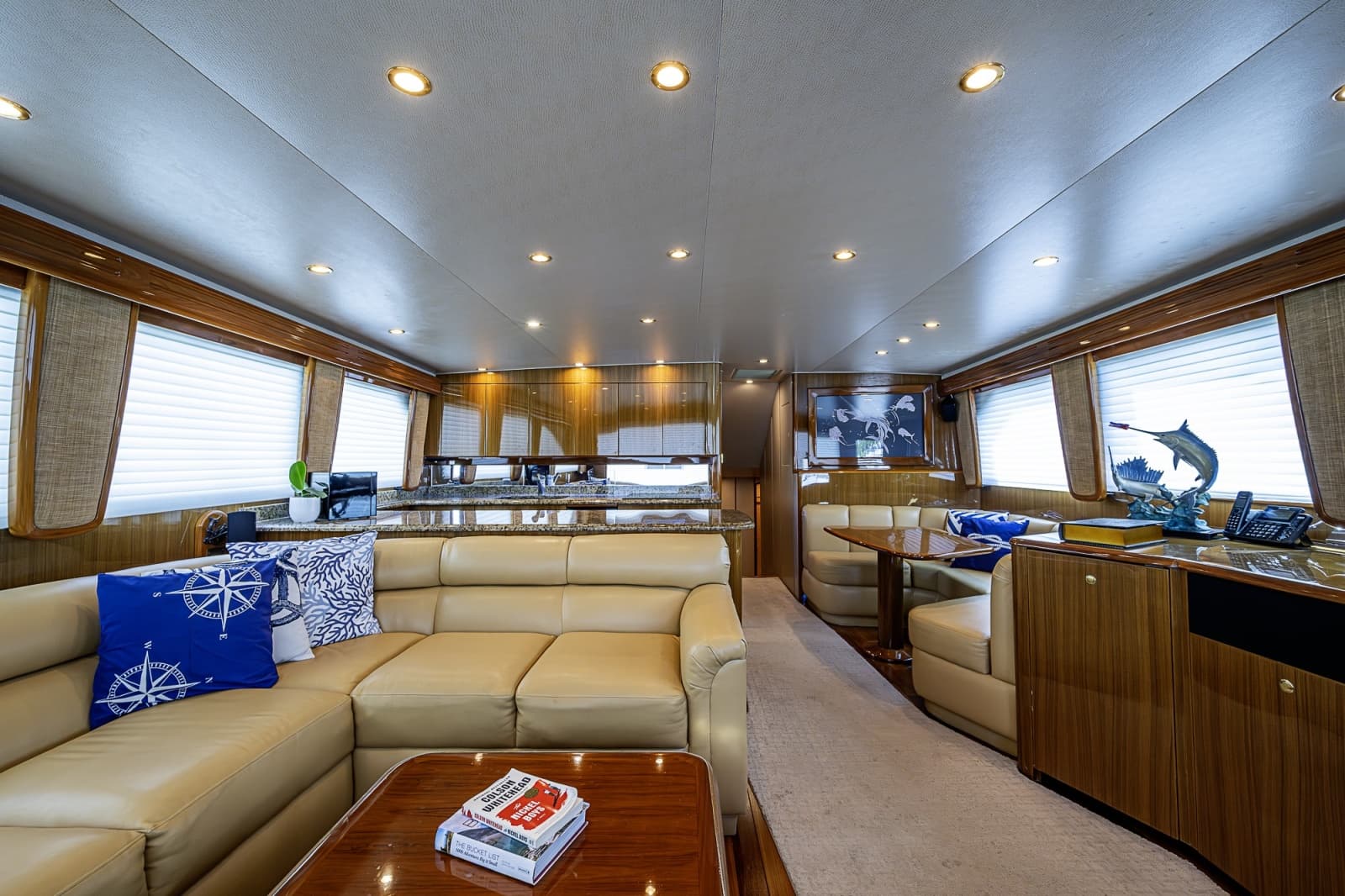 2007 Viking 64 Convertible - Photo 45