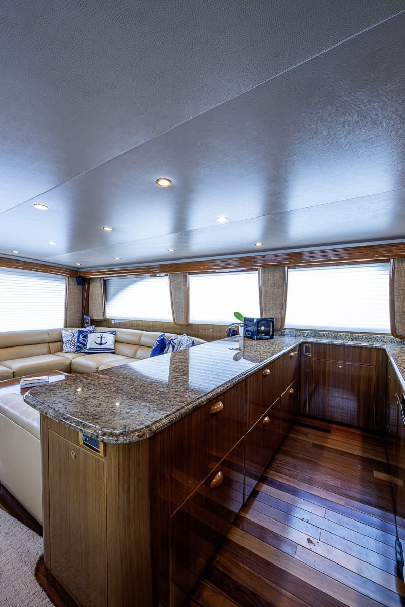 2007 Viking 64 Convertible - Photo 61