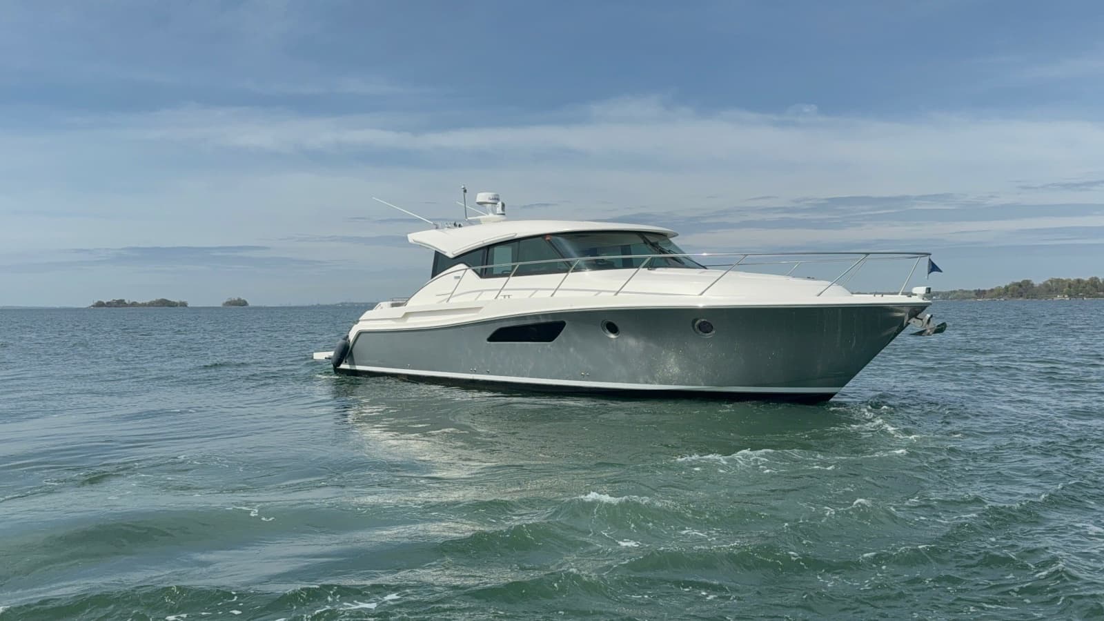 2016 Tiara Yachts C44 Coupe - Photo 3