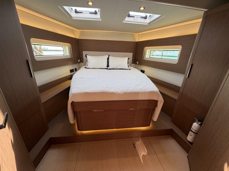 2022 Beneteau Oceanis Yacht 54 - Photo 13