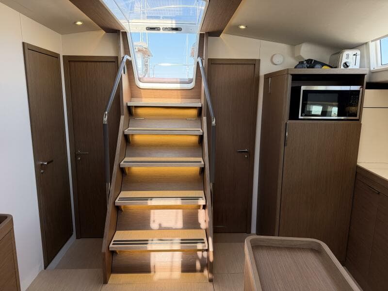 2022 Beneteau Oceanis Yacht 54 - Photo 24