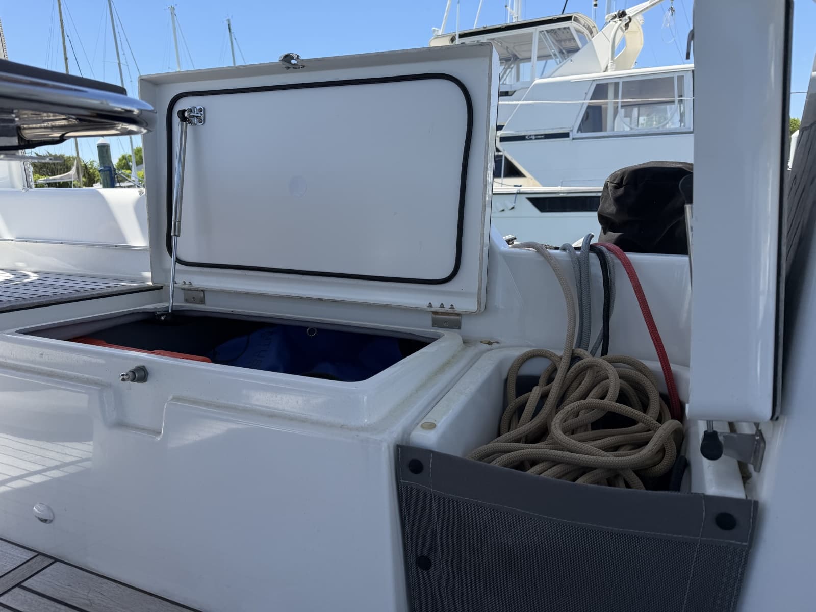 2022 Beneteau Oceanis Yacht 54 - Photo 76