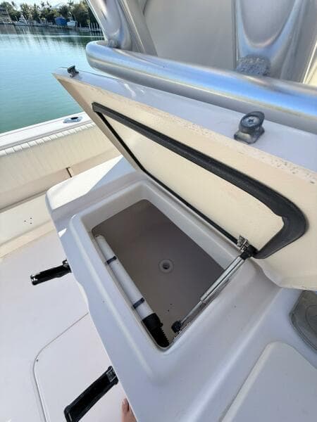 2011 Grady-White Caynon 336