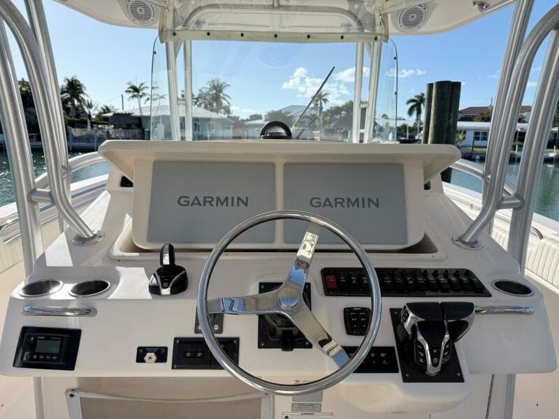 2011 Grady-White Caynon 336