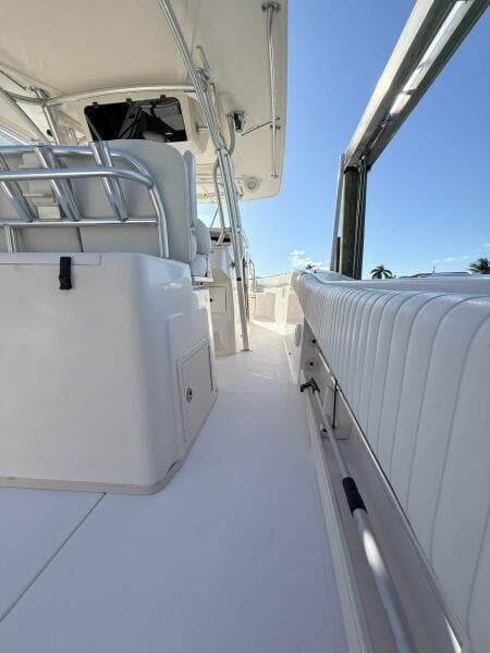 2011 Grady-White Caynon 336