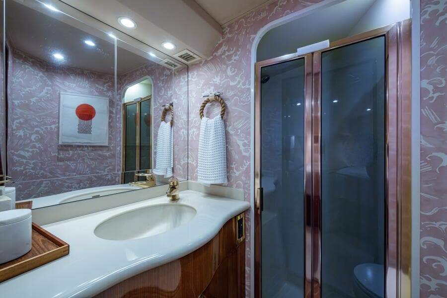 Viking 48 - Sweet Melissa - Master Stateroom Head