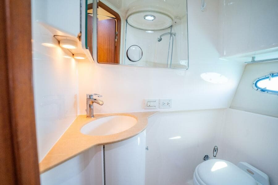 2004 Tiara Yachts 4200 Open