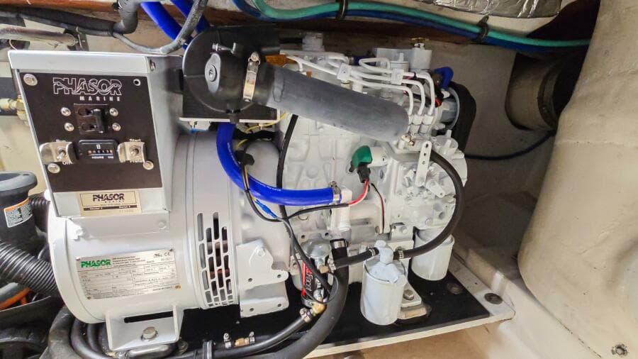 2004 Tiara Yachts 4200 Open