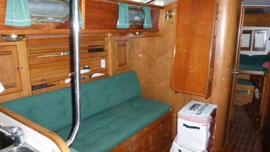 1987 Cape Dory Cape Dory 36