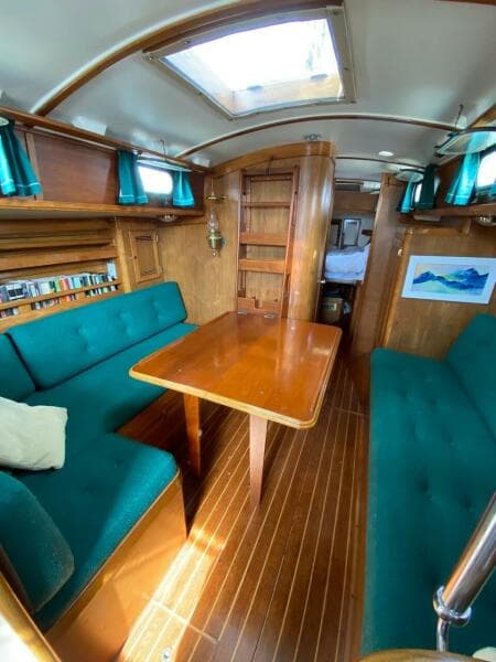 1987 Cape Dory Cape Dory 36