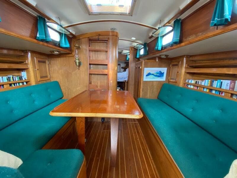 1987 Cape Dory Cape Dory 36