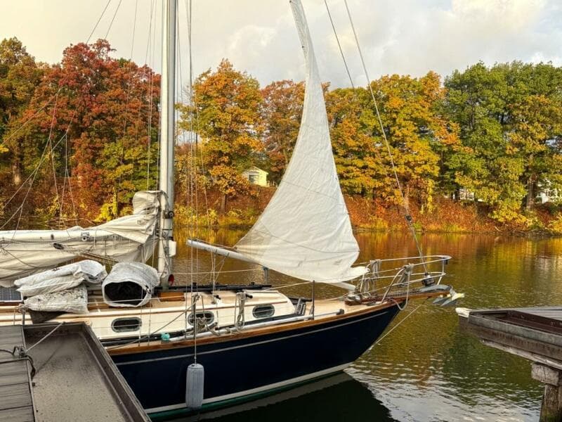 1987 Cape Dory Cape Dory 36