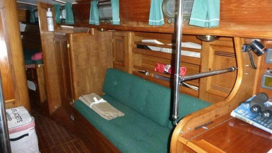 1987 Cape Dory Cape Dory 36