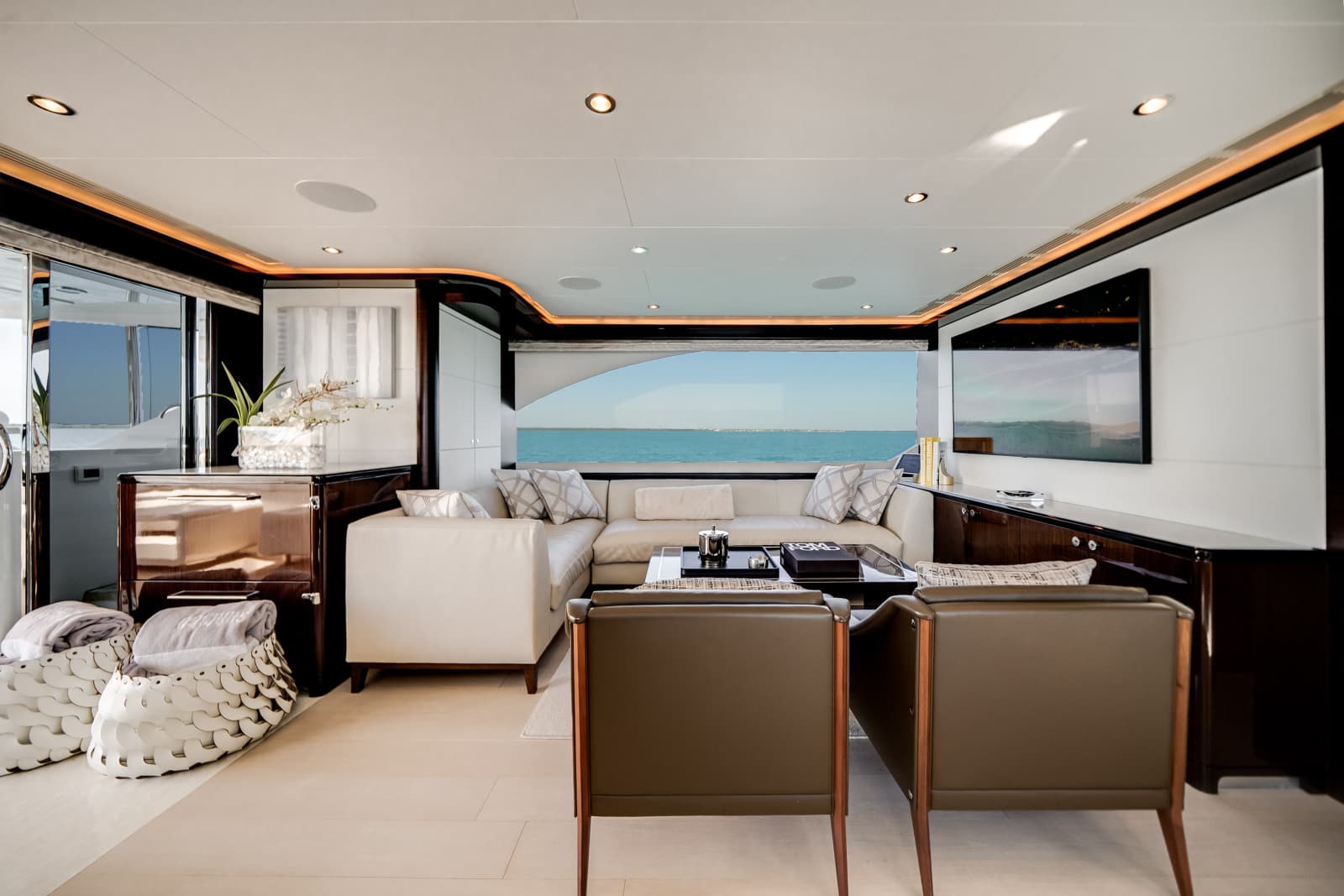 2022 Ocean Alexander 37L - Photo 82