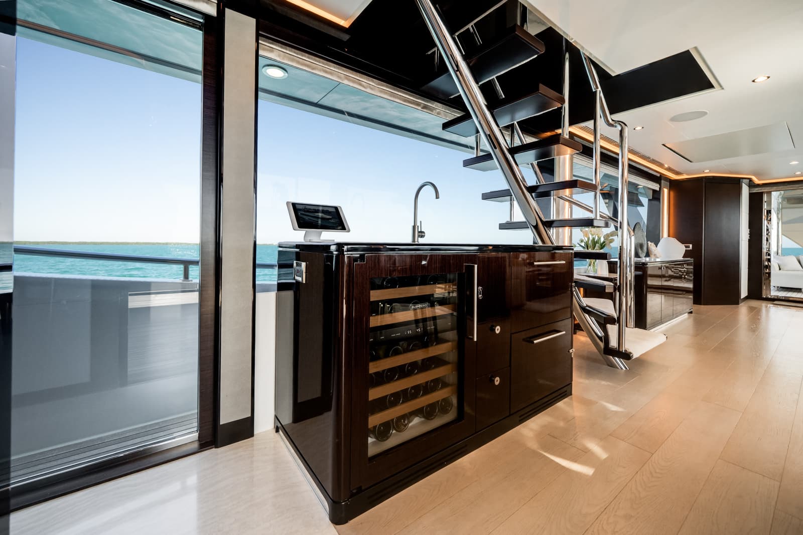 2022 Ocean Alexander 37L - Photo 30