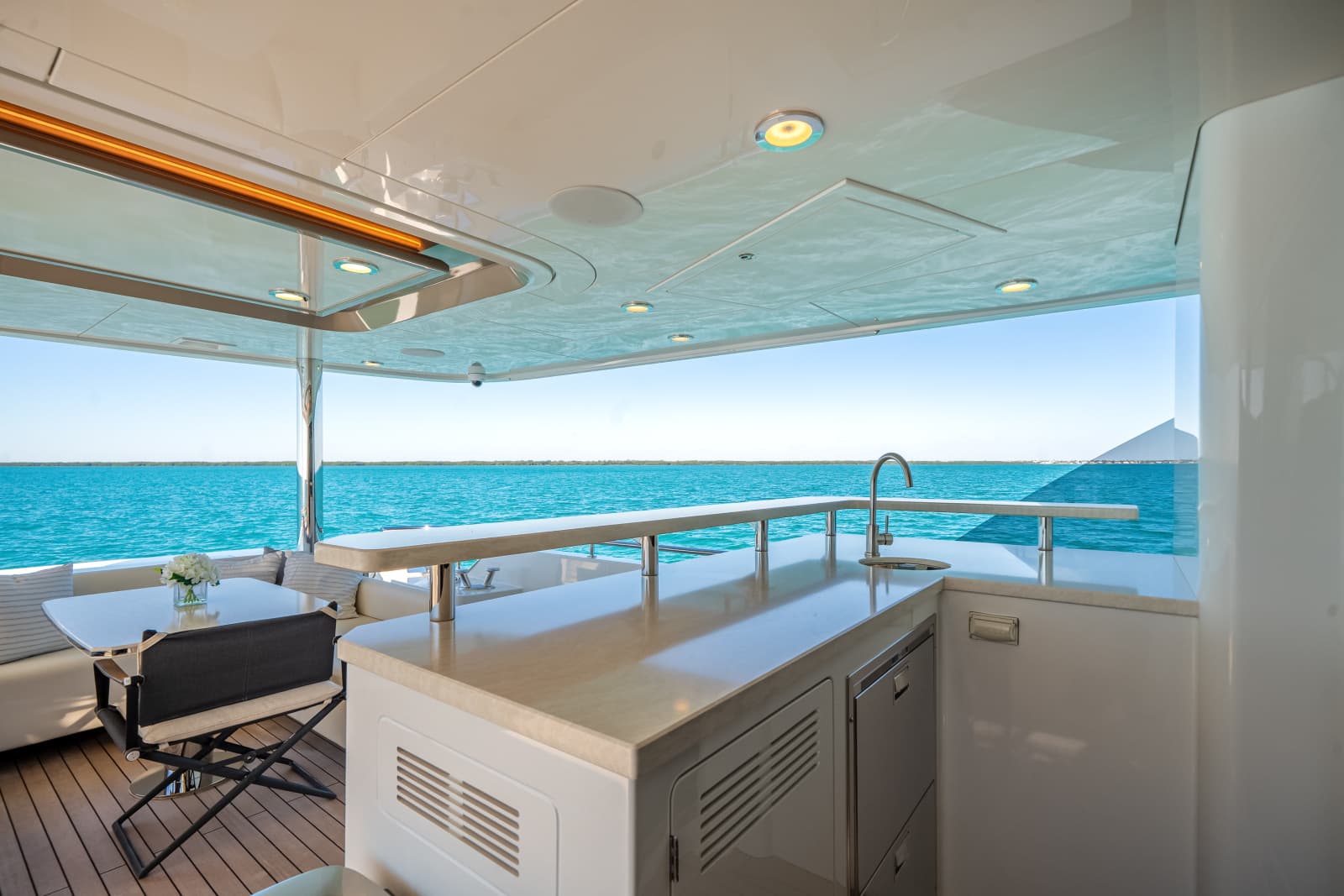 2022 Ocean Alexander 37L - Photo 19