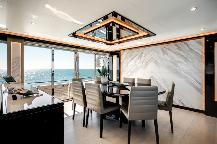 2022 Ocean Alexander 37 L