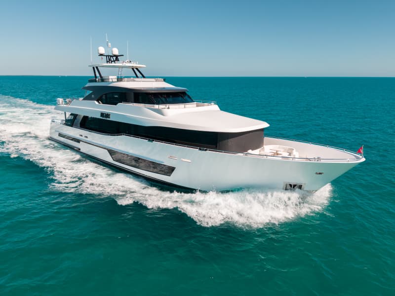 2022 Ocean Alexander 37 L