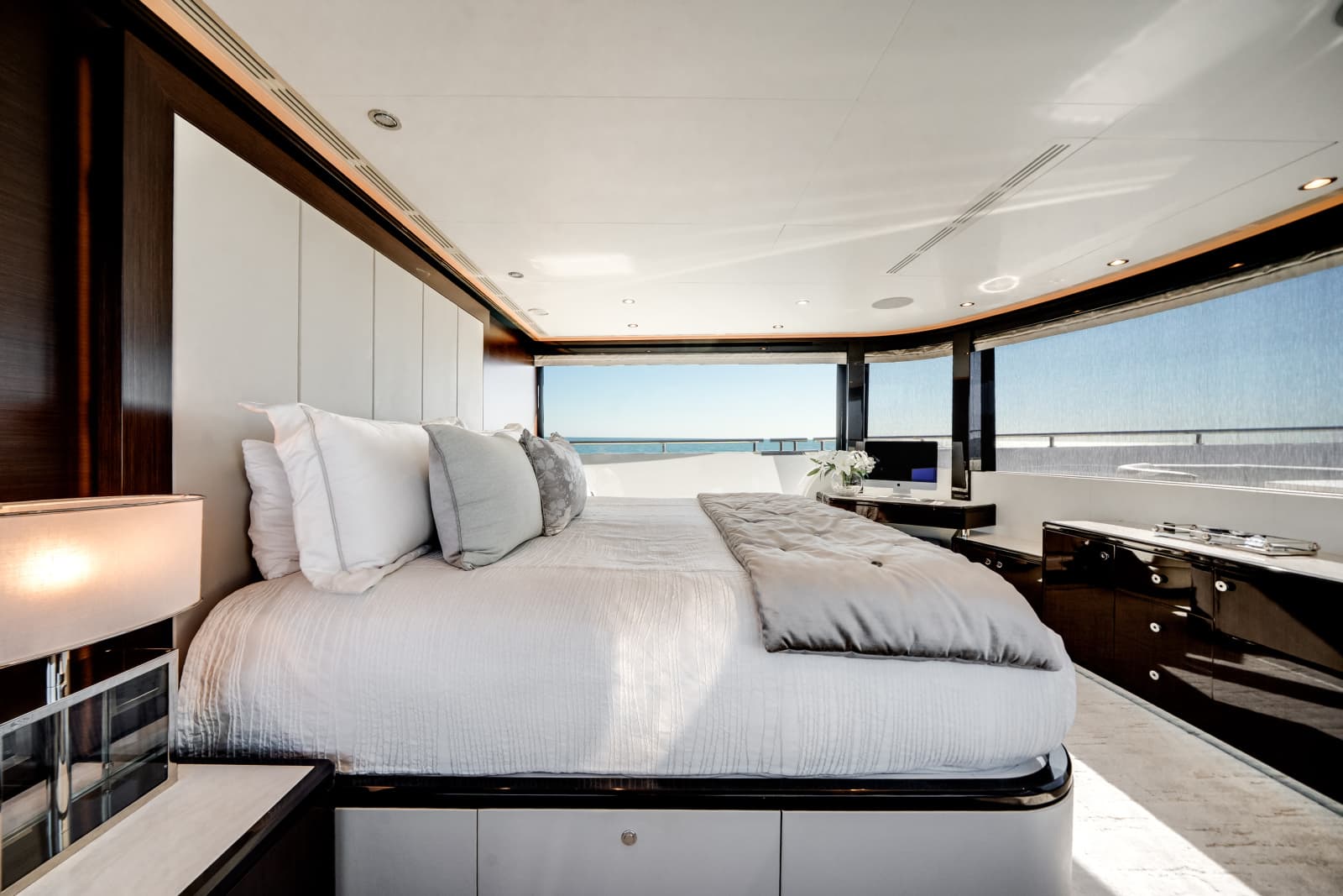 2022 Ocean Alexander 37L - Photo 42