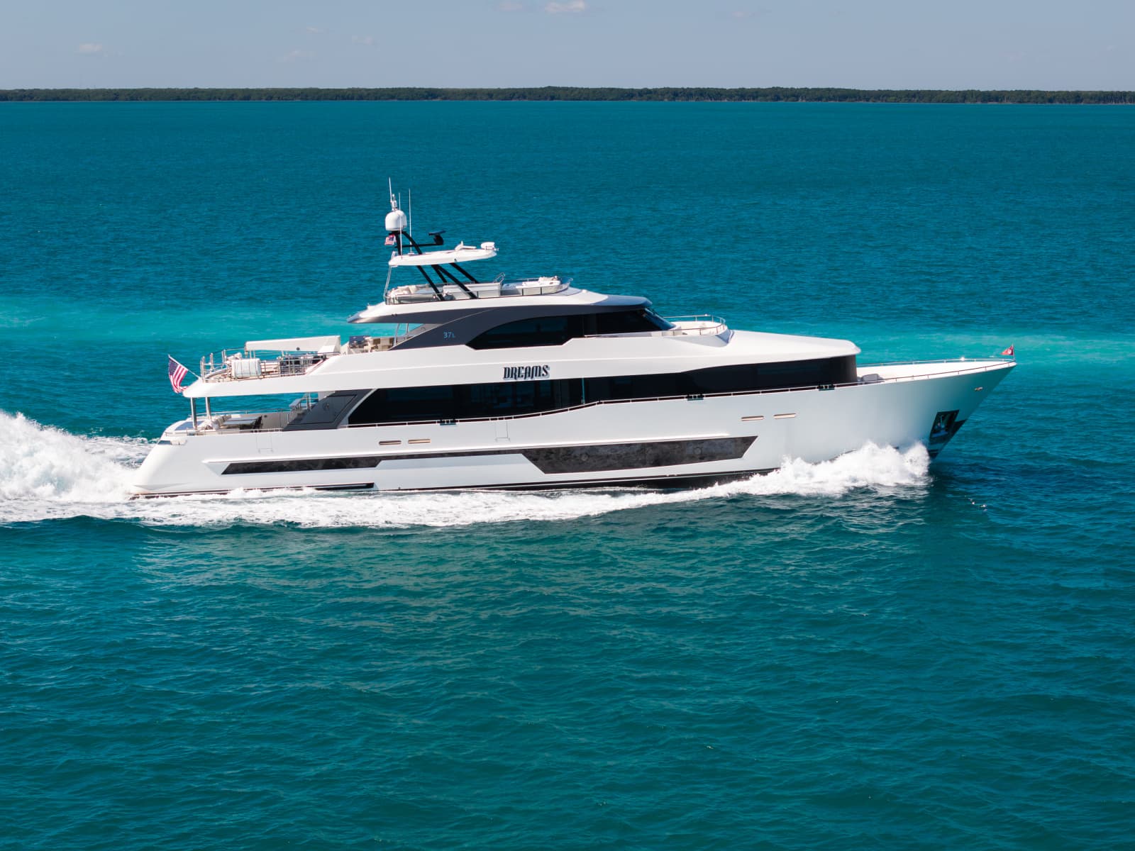 2022 Ocean Alexander 37L - Photo 7
