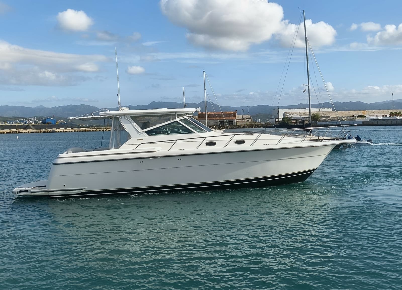2002 Tiara Yachts 4000 Express - Photo 1