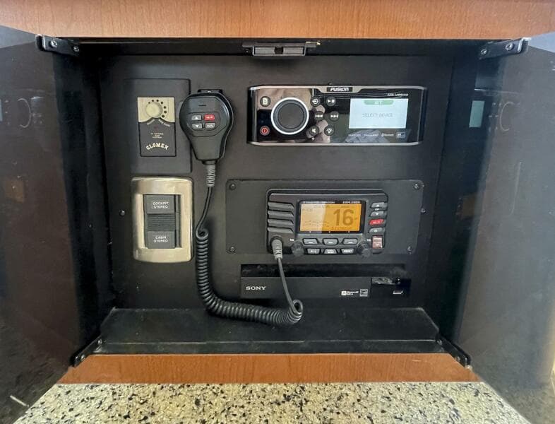 2007 Sea Ray 44 Sedan Bridge