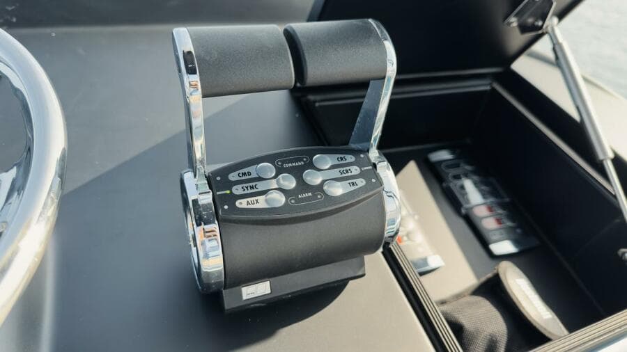 Viking 68 JO-LI - Exterior Flybridge