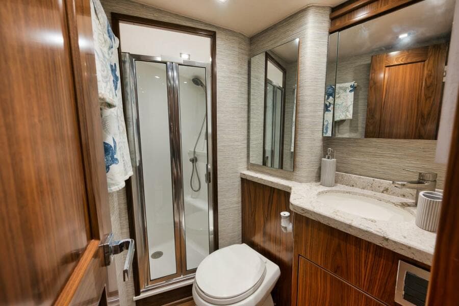 2019 Viking 68 Convertible