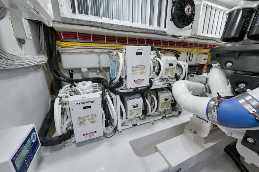 Viking 68 JO-LI - Engine Room