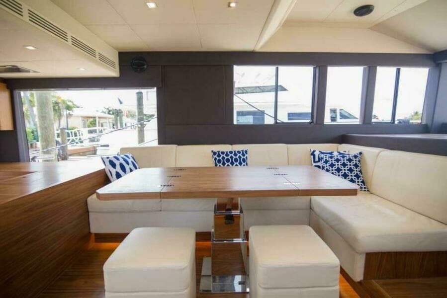 2019 Sundeck Yachts 580 Sport
