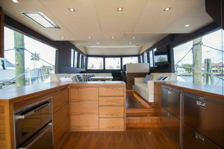 2019 Sundeck Yachts 580 Sport