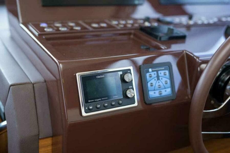 2019 Sundeck Yachts 580 Sport