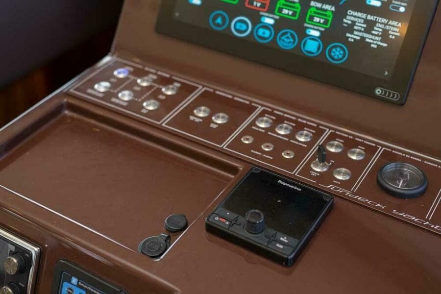 2019 Sundeck Yachts 580 Sport - Photo 48