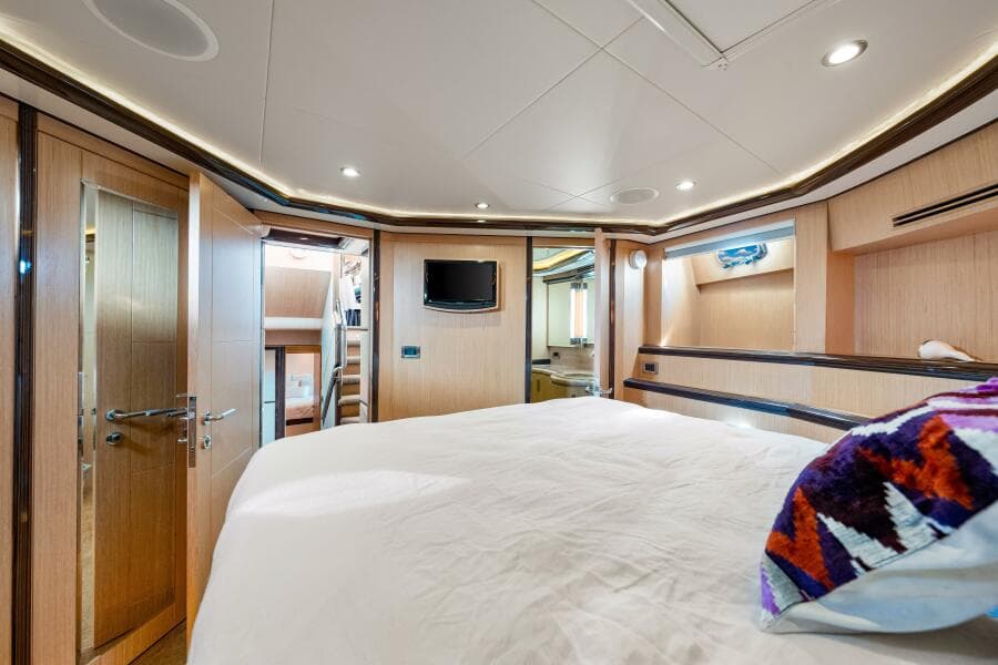 2010 83 Ocean Alexander Motor Yacht 'Relentless'