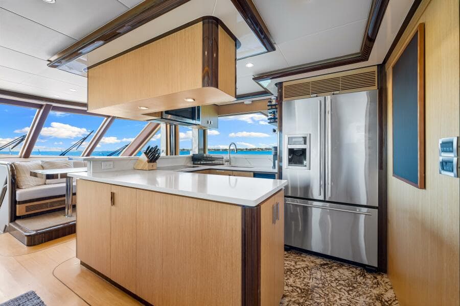 2010 83 Ocean Alexander Motor Yacht 'Relentless'