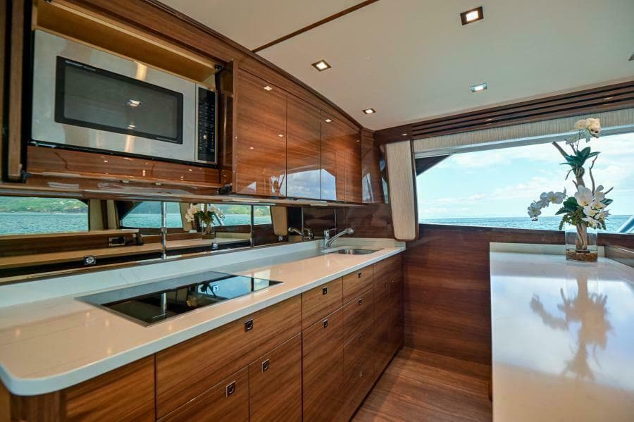 2023 Viking 64 Convertible