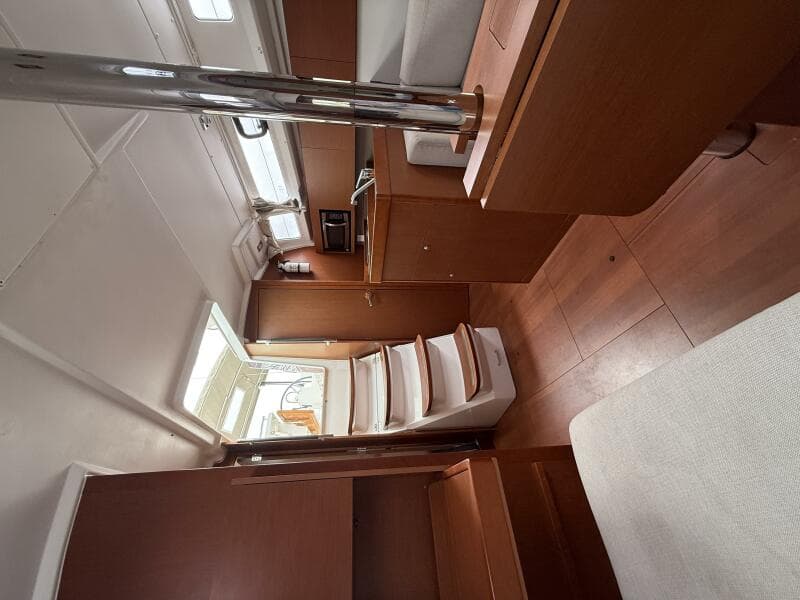 2018 Beneteau Oceanis 35.1 