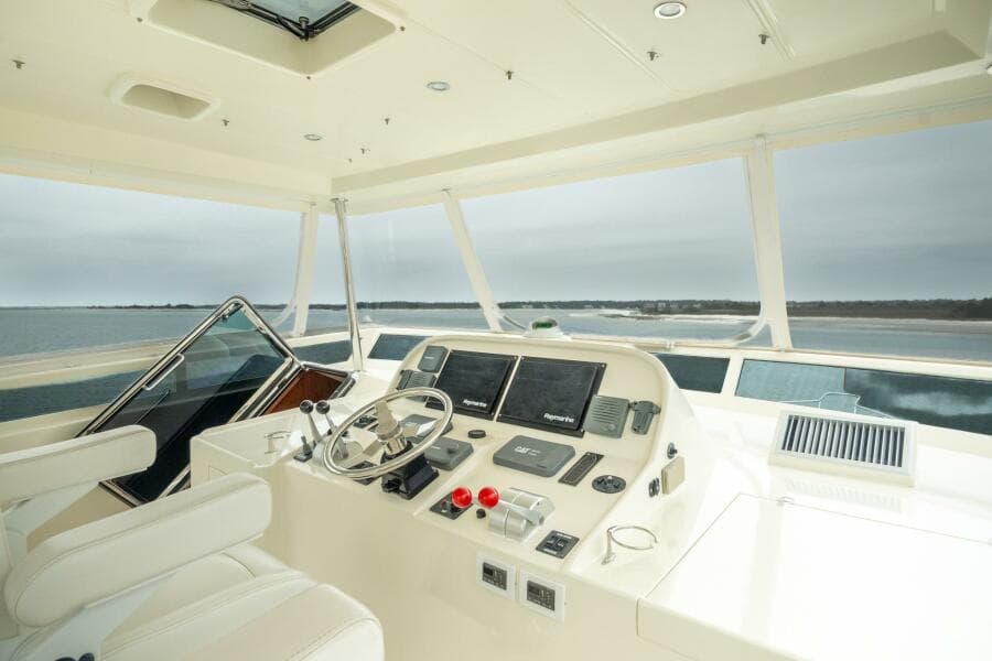 2008 Hampton 630 Pilothouse