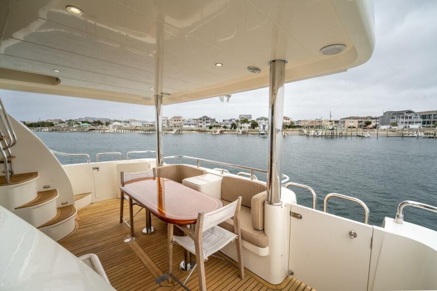 2008 Hampton 630 Pilothouse