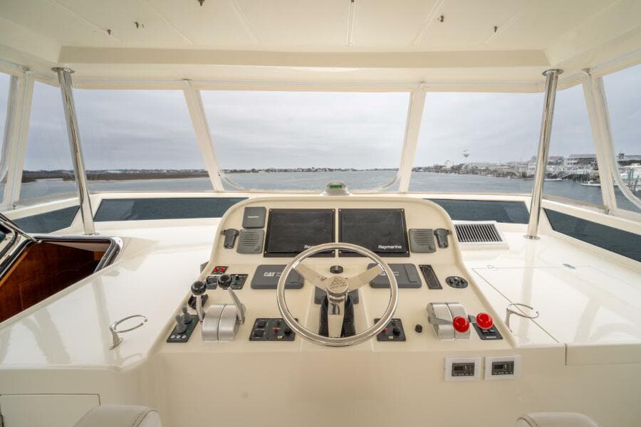 2008 Hampton 630 Pilothouse