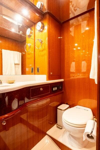 2008 Hampton 630 Pilothouse