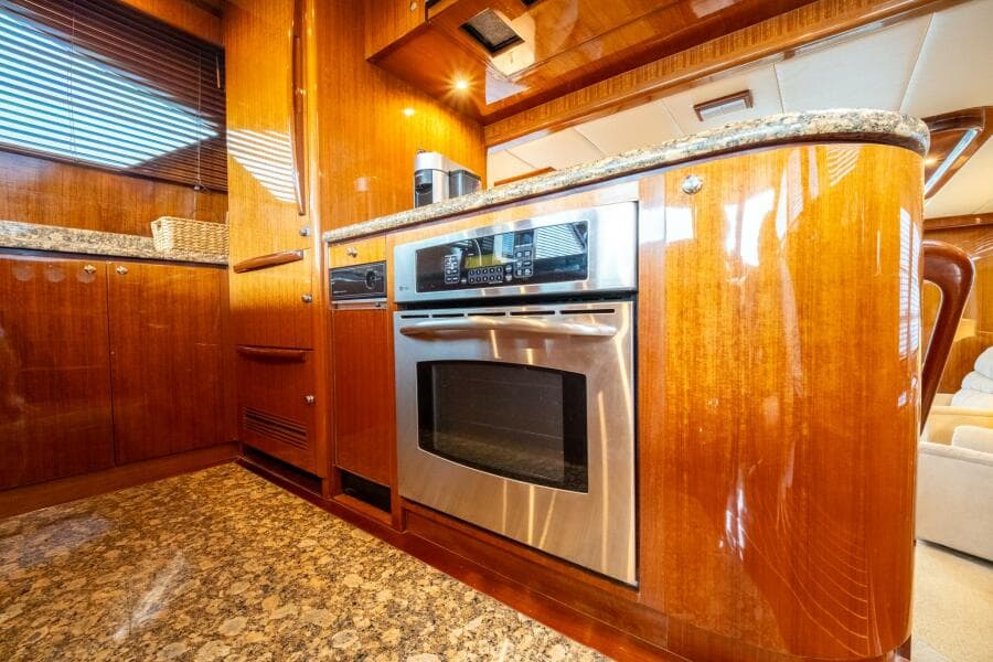 2008 Hampton 630 Pilothouse