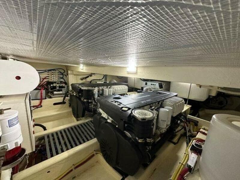 Tiara 44 NO AGENDA -  Engine Room