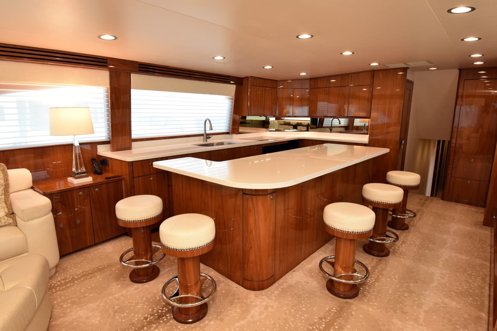 2019 Viking 80 Skybridge