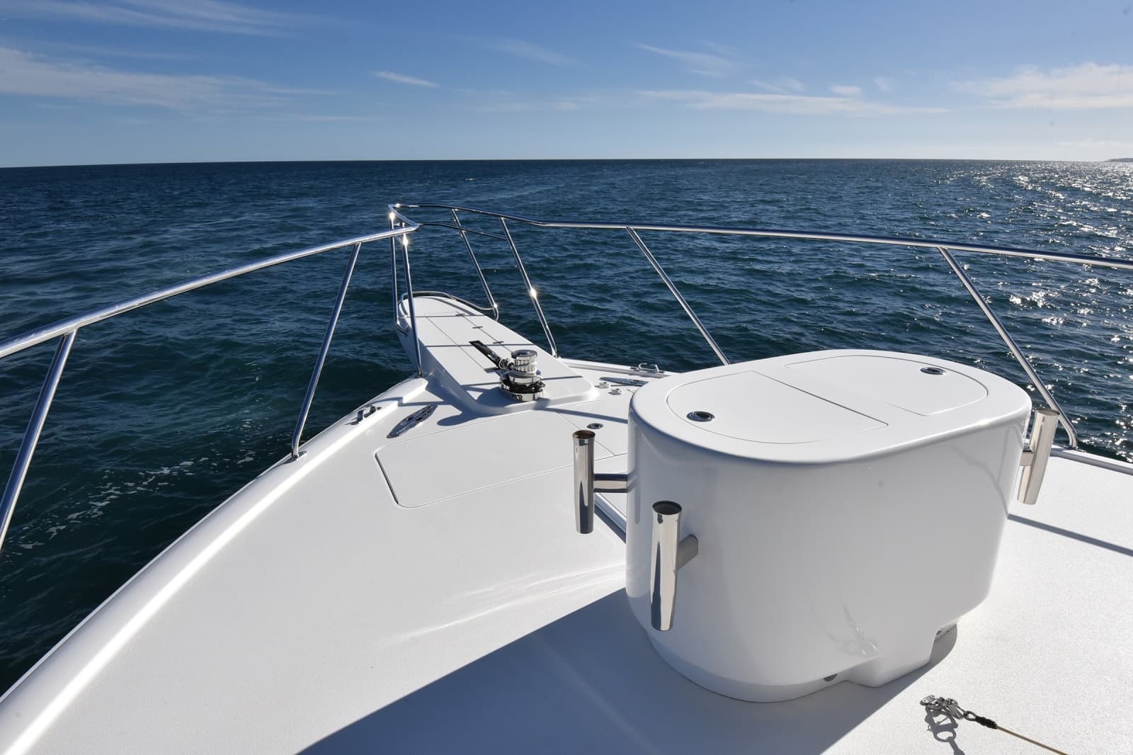 2019 Viking 80 Skybridge