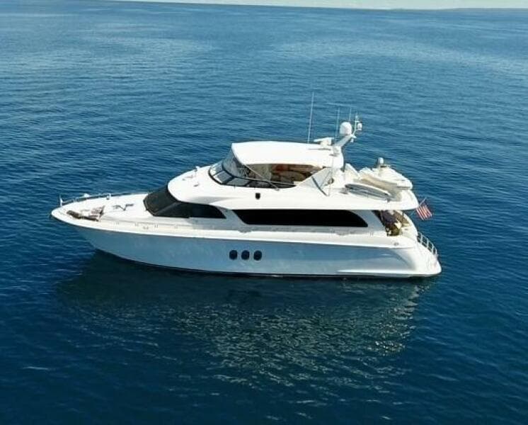 2009 Hatteras 72 Motor Yacht