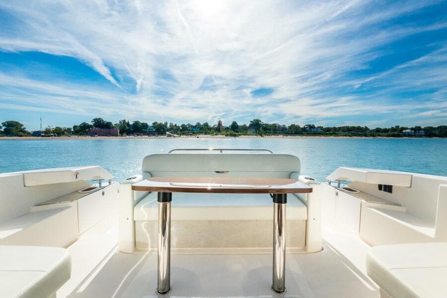 2022 Tiara Yachts 39 Coupe